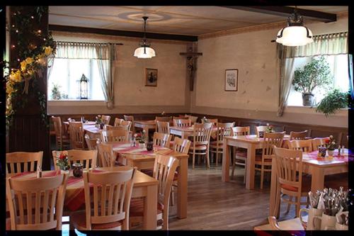 餐廳, Landgasthof-Hotel Hammermuhle in 多瑙施陶夫
