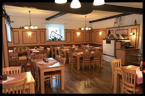 餐廳, Landgasthof-Hotel Hammermuhle in 多瑙施陶夫