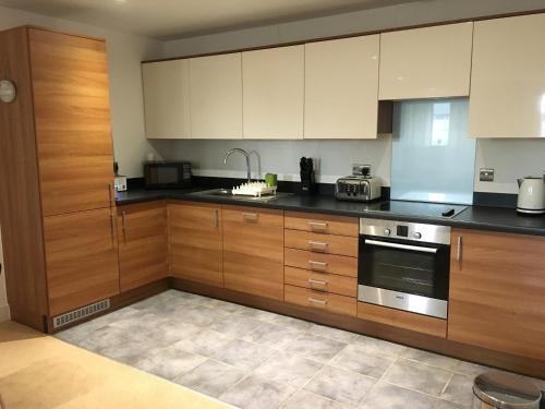 Toothbrush Apartments - Ipswich Waterfront - The Cambria - image 6