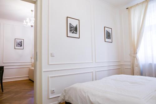 White & Gray Apartments - image 7