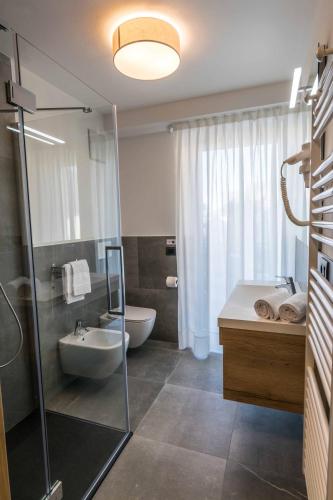 Albergo Dimaro Wellness Hotel - 샤워실
