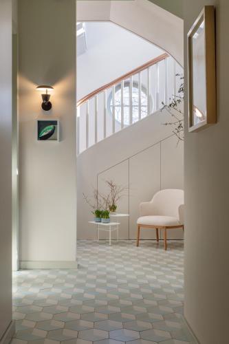 Bagatelle Gardenhouse - image 8