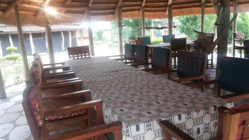 Restoran, Heritage Safari Lodge in Masindi