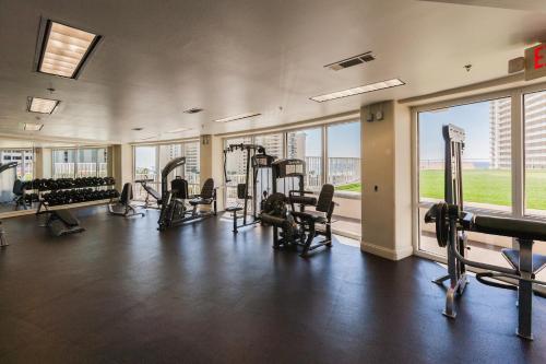 Laketown Wharf Beach Condo with Resort Pools & Gym condo - image 2