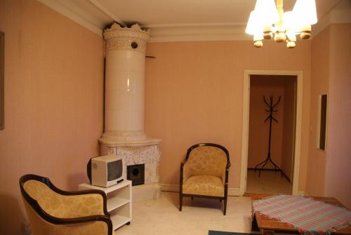 4 twin beds
