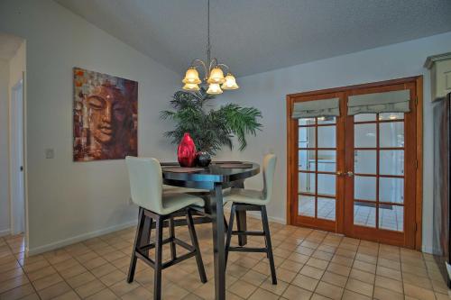 Miami Home with Screened-in Pool Mins from Zoo! in Miami, USA