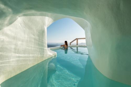 Suite, grande, lune de miel, vue sur la piscine, piscine d’immersion