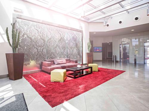 諾富特薩雷諾伊斯特雷其酒店 Novotel Salerno Est Arechi