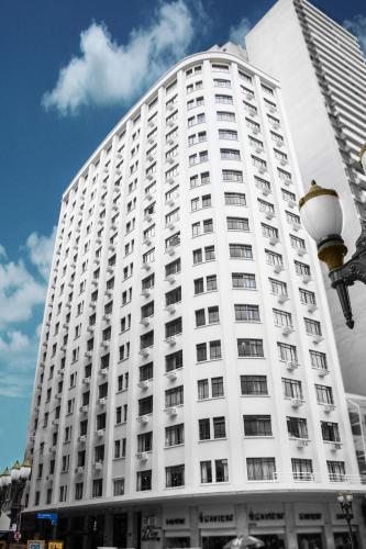Exterior view of Hotel Del Rey by Poty - RUA XV DE NOVEMBRO