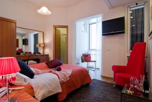 1 queen bed