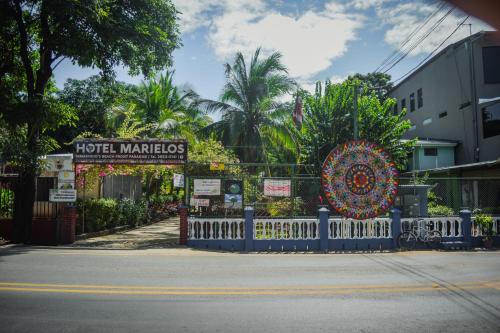 Entrance, Hotel Marielos in Tamarindo