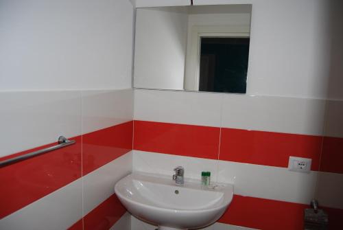 Sorrento Deluxe B&B - image 13