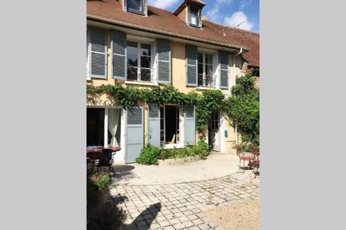 Maison de Charme et de Caractère gîte à louer Villiers-le-Bâcle