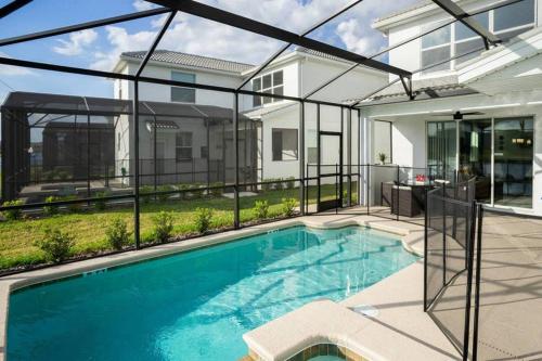 SPECIAL OFFER! New Paradise Home By The Lake, Near Disney And Outlets
