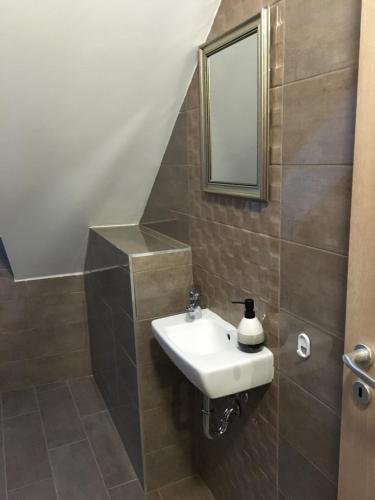 Queen Apartman - image 6