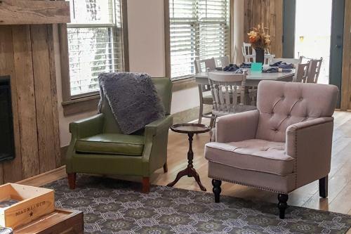 Creekside Craftsman Retreat in North GA Mountains! in Mineral Bluff, USA