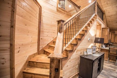 All Decked Out cabin