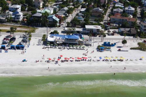 207 - Palms of Treasure Island - main image