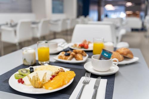 Eurostars Blue Coruña - image 3
