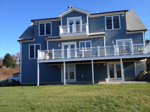 Large Modern Private Suite by the Sea- Birders Paradise in Little Compton, USA