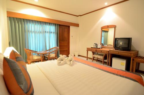 room detail thumbnail 1