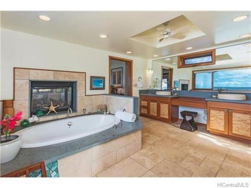 Blue Mahina at Sunset Beach home - image 4