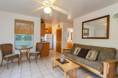 Malu Kauai, a Beautiful Kauai Cottage 1 Mile from Kalapaki Beach home