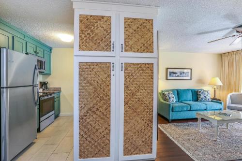Beautifully Upgraded, Full Kitchen, Comfy King Bed, AC condo detail