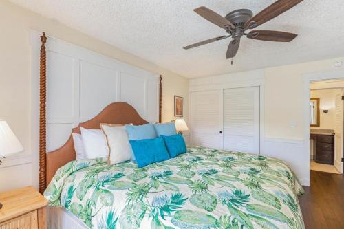 Beautifully Upgraded Full Kitchen Comfy King Bed AC condo - image 10