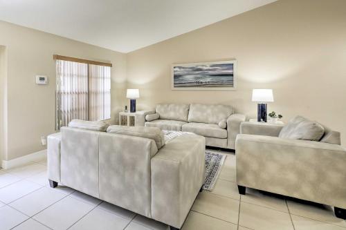 Spacious Florida Oasis near Cape Coral Parkway