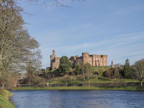 5 Johnstone House - image 5