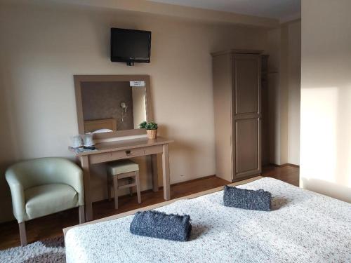 Twin Room with Balcony