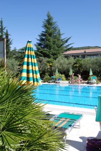Park Hotel Oasi - image 5