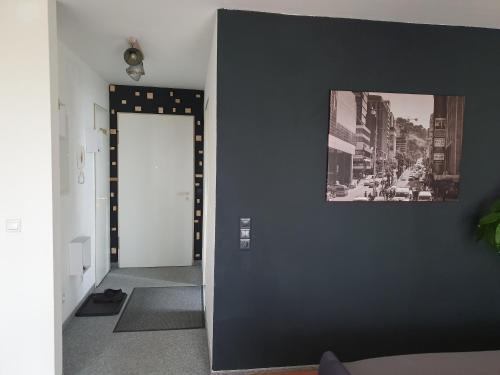 Black & Wood Design FeWo im Zentrum, Cottbus (photo 6)