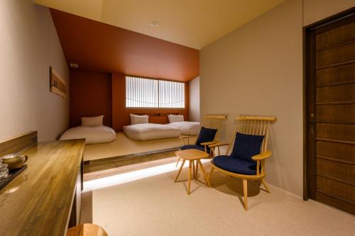 HOTEL WOOD 高山デラックス ツインルーム