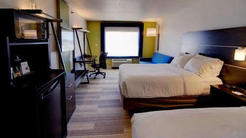 Holiday Inn Express & Suites Sioux Center