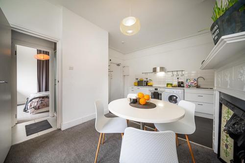Belsize Park Boutique Accommodation - image 4