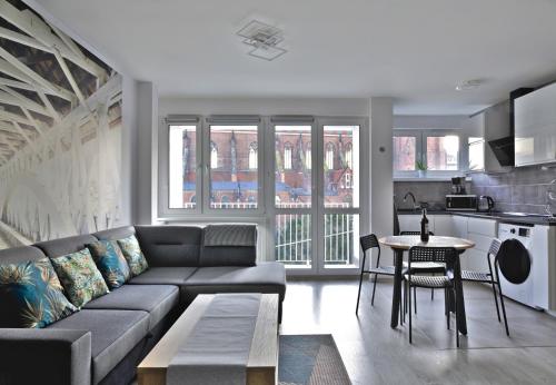 Amik apartament-Night View, Вроцлав