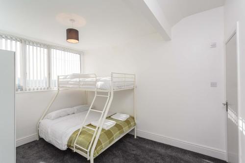Cherry Property - Hornby Road - image 12