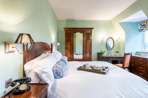 Burley Manor - image 2