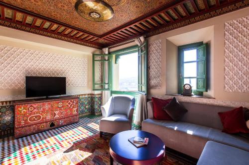 room detail thumbnail 1