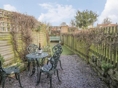 31 Outgang Road - image 3