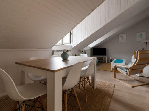 Peaceful Apartment in Vielha with Swimming Pool
