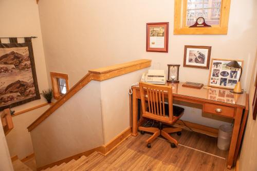 13 Cabin in the Pines townhouse - image 9