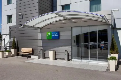 Holiday Inn Express Geneva Airport by IHG in Genf, Schweiz