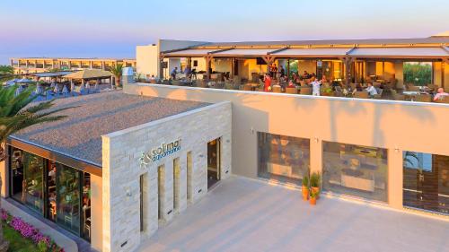 Solimar Aquamarine Resort - image 3