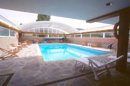 泳池, 拉維加酒店 (Hotel La Vega) in 塞爾巴阿爾卡拉