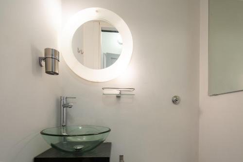 Central Station Apartment - main image