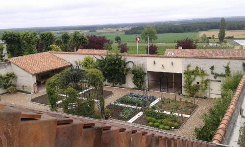 Farmhouse in a working winery with vineyard views