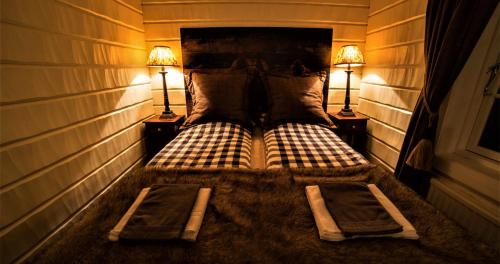 1 queen bed